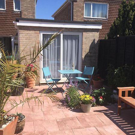 Basingstoke En Suite Room In Garden Annex Luaran gambar