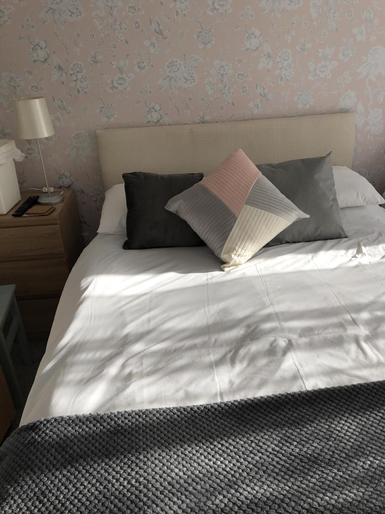 Basingstoke En Suite Room In Garden Annex Luaran gambar
