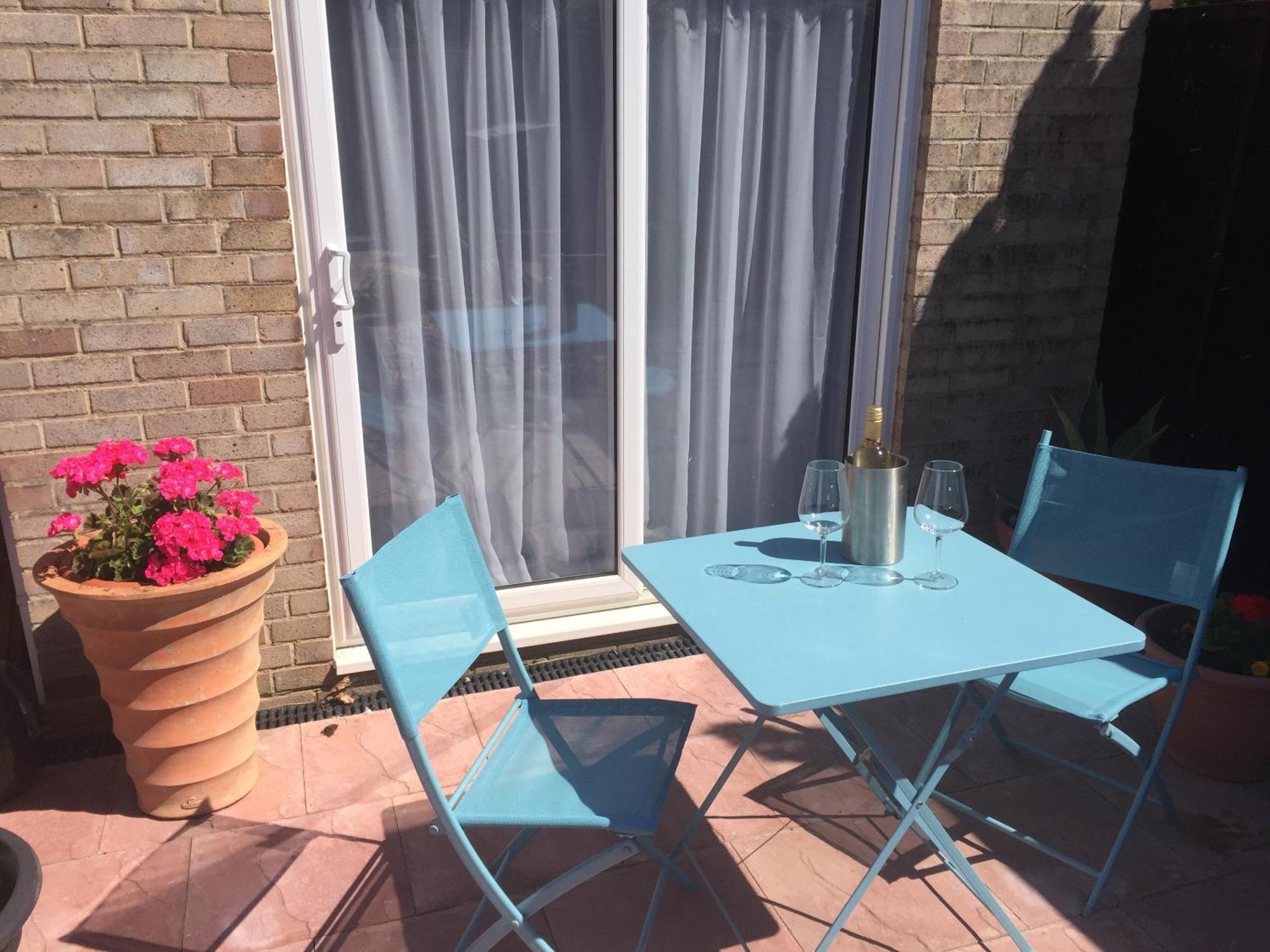 Basingstoke En Suite Room In Garden Annex Bilik gambar